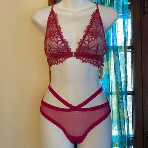 FREE PEOPLE VICTORIA’S SECRET Berry Pink Sheer Soft Cup Bra & Panty SMALL NWT